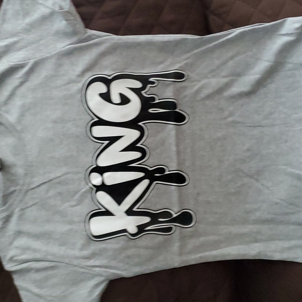 CUSTOM MADE TSHIRTS